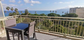 CANNES SQUARE MISTRAL - SUPERBE APPARTEMENT 3 PIECES FACE MER TERRASSE